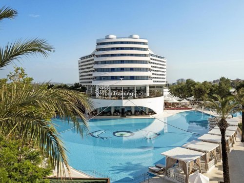 Voetbal Trainingskamp Titanic Deluxe Lara